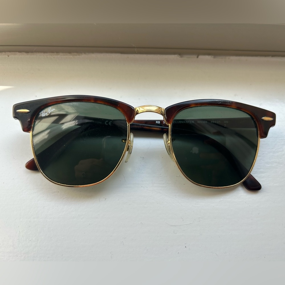 Ray-Ban Clubmaster Classic Sunglasses
